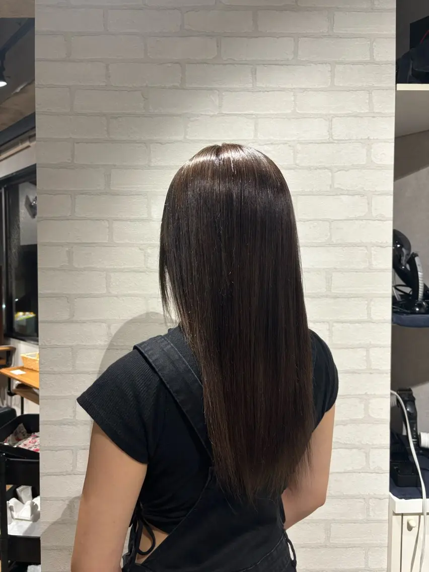 カラー FUUMI フウミのヘアスタイル