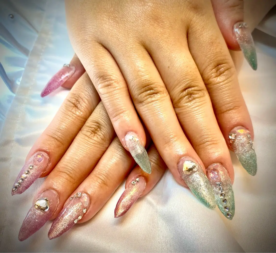 ネイル ハンドネイル Rafinesse Miwaのネイルデザイン
