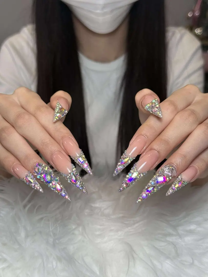 ネイル オーロラネイル ボルドー ブラウン 氷ネイル・うるうるネイル キラキラネイル ハンドネイル Julli NailStudioのネイルデザイン