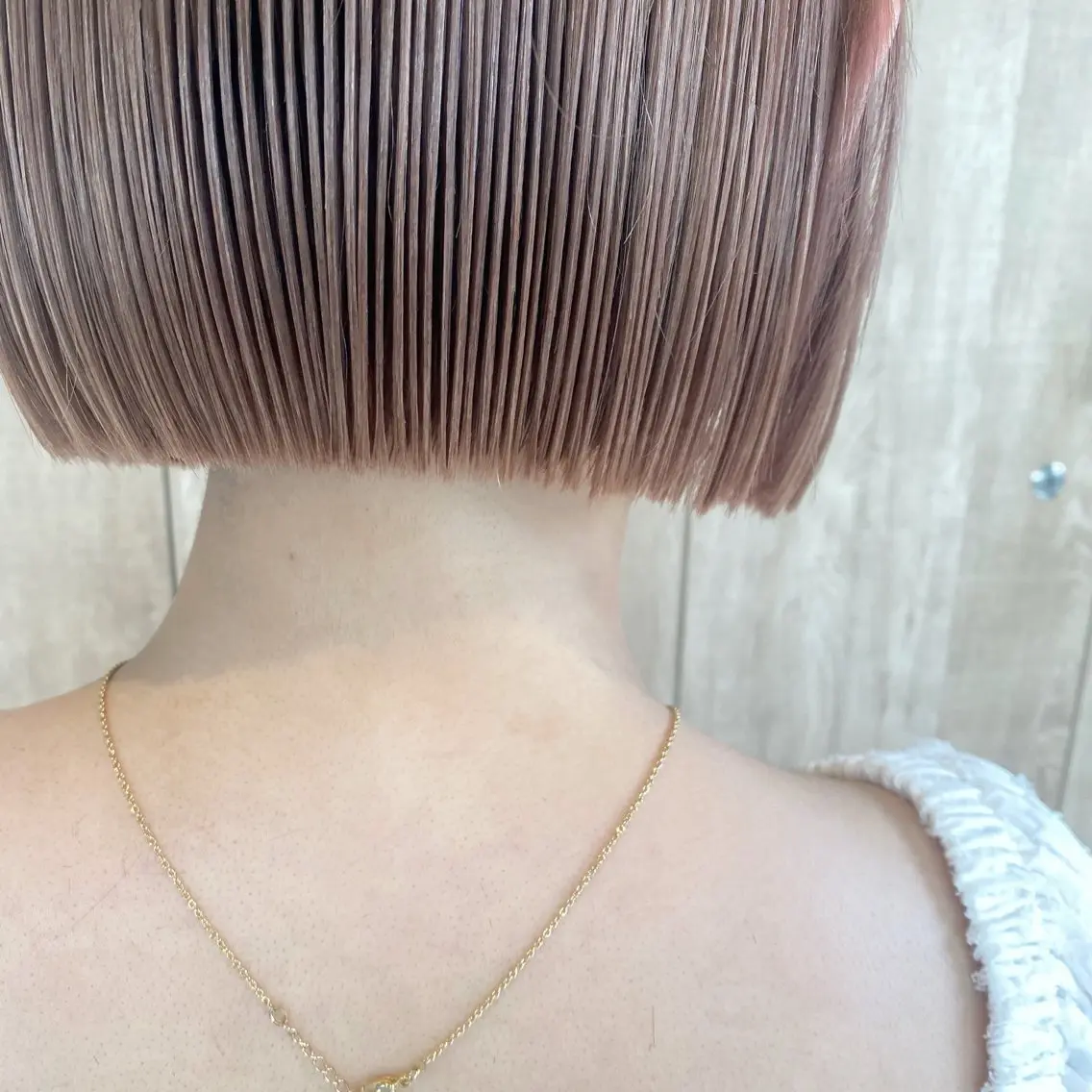 ショート カラー ハイトーンカラー ボブ 久保田 茜のヘアスタイル