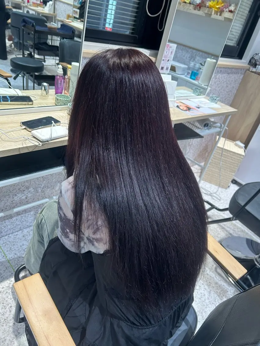 カラー ダブルカラー イヤリングカラー ハイトーンカラー インナーカラー 髪質改善 ヘアカラー ♡ハイトーン★ ネイル/しの♡のヘアスタイル