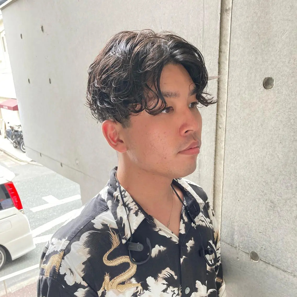 パーマ メンズ 顔まわりレイヤー デザインカットのヘアスタイル