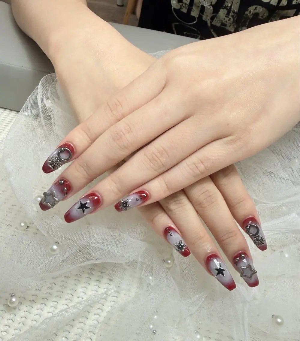 ネイル ハンドネイル T&Knail NiNiのネイルデザイン