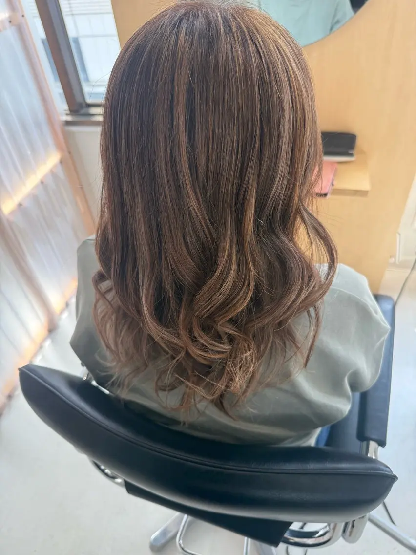 ミディアム ヘアカラー 🦕 kiito Runa 🦖のヘアスタイル