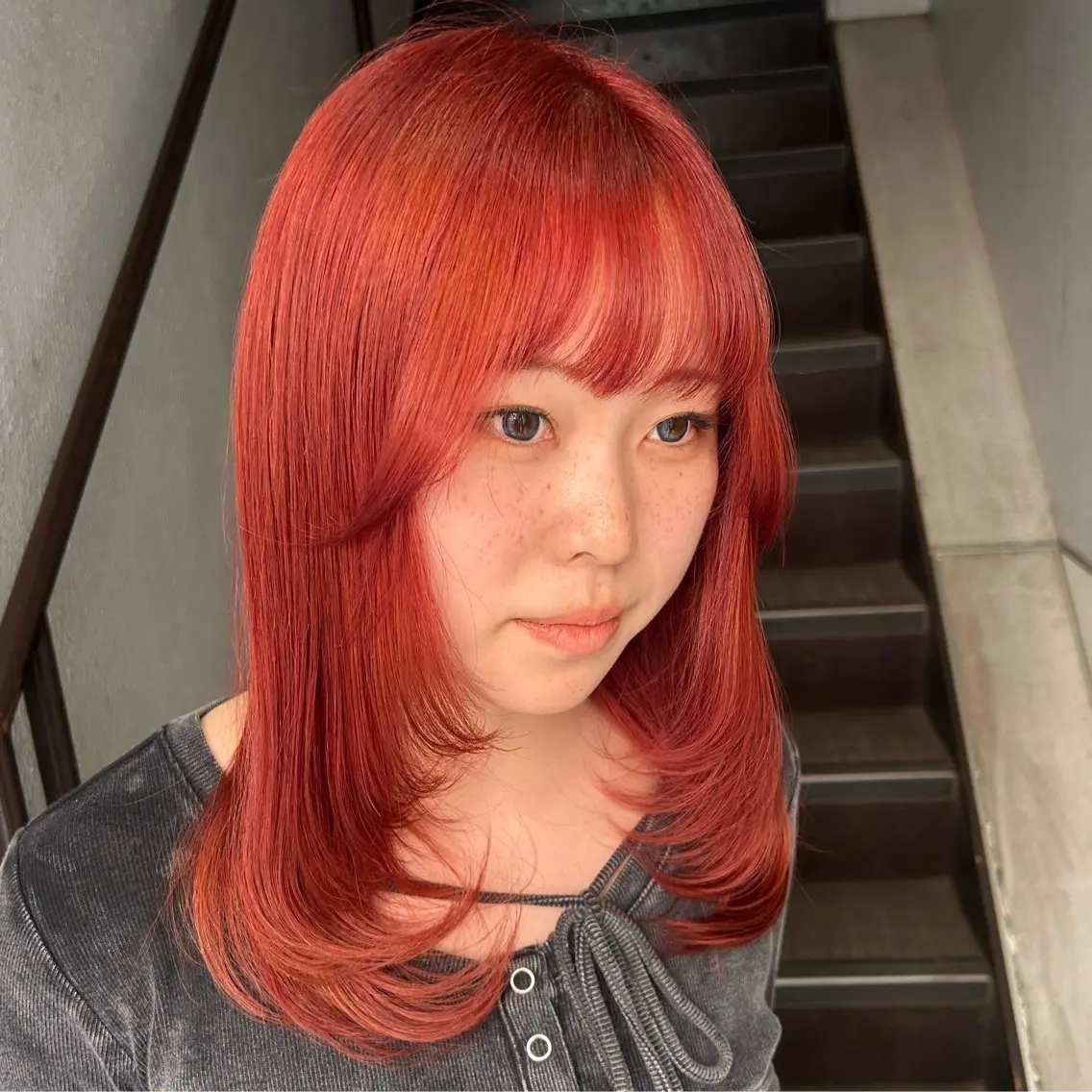 セミロング カラー ブリーチ ダブルカラー ブリーチなしカラー 透明感カラー/ パーマのヘアスタイル