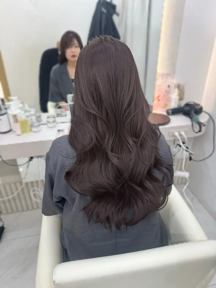 カラー 赤み消しカラー🪽 透明感カラー🪽のあのヘアスタイル