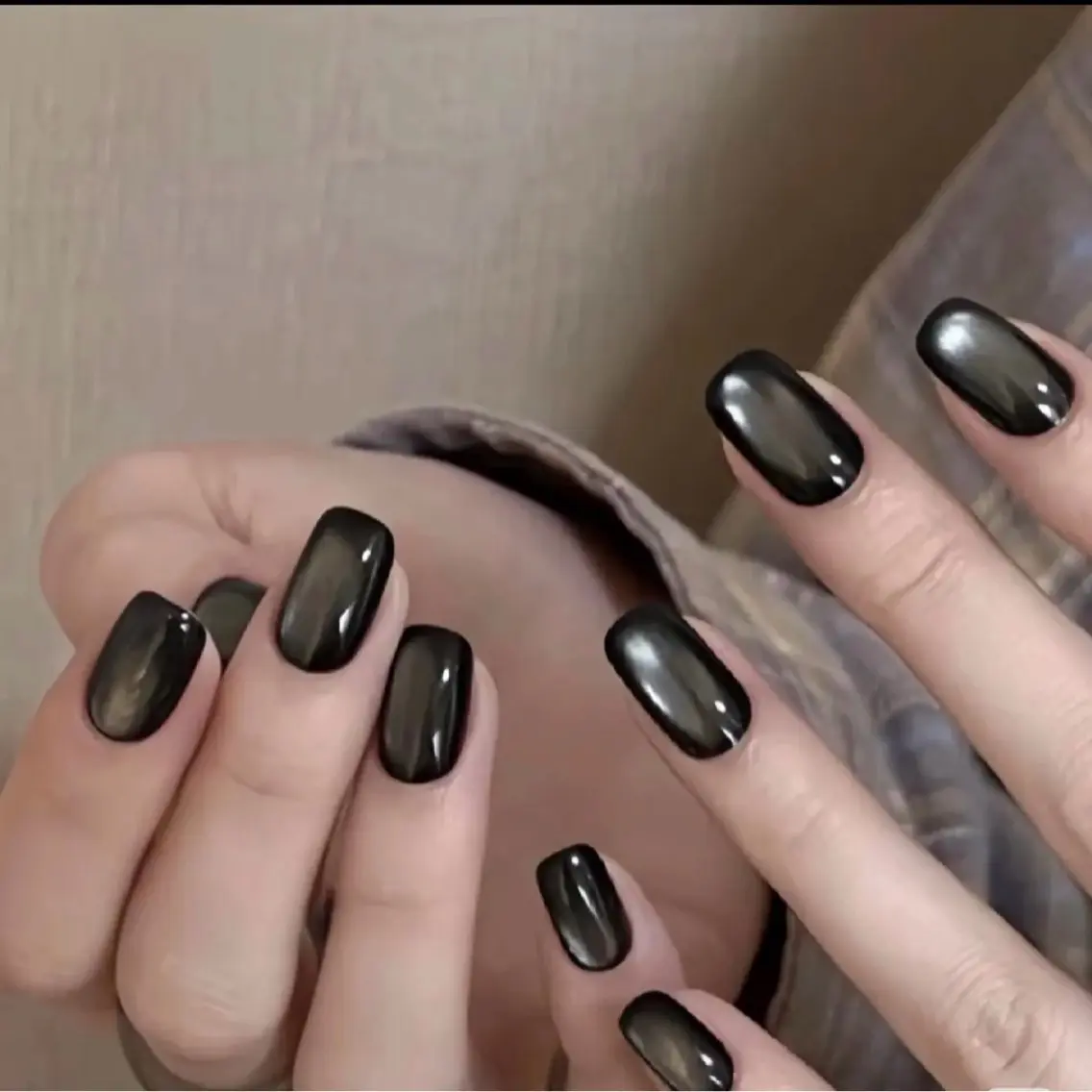 <<指先キラキラ>>ちゅるんマグネット/フラッシュの写真