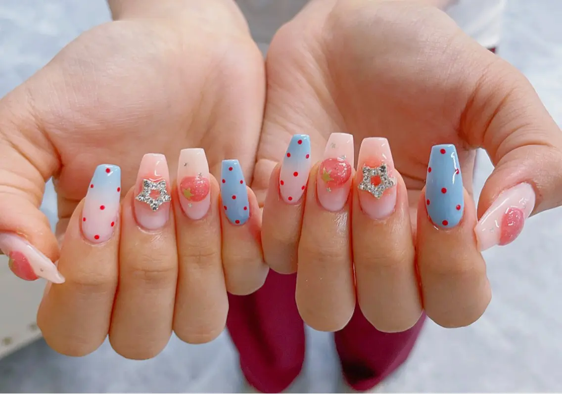 ネイル アートネイル 長さ出し ガーリー 韓国ネイル 持ち込み Rin Nail 新大久保店のネイルデザイン