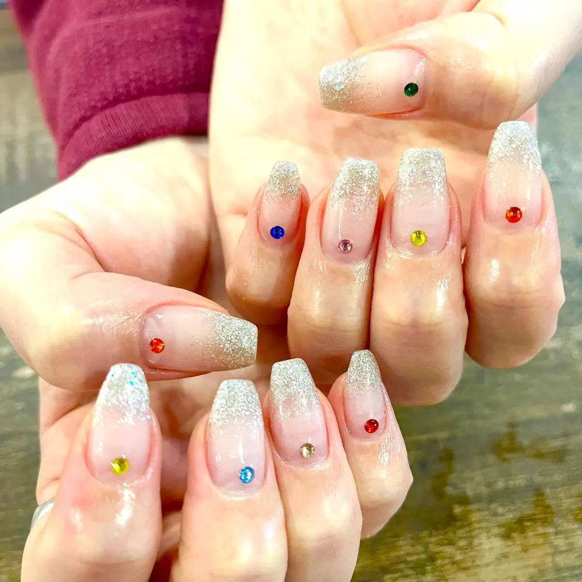 ネイル ラメ(グリッター) ラメグラデーション ハンドネイル Cleo伏見店🌿 Momokaのネイルデザイン