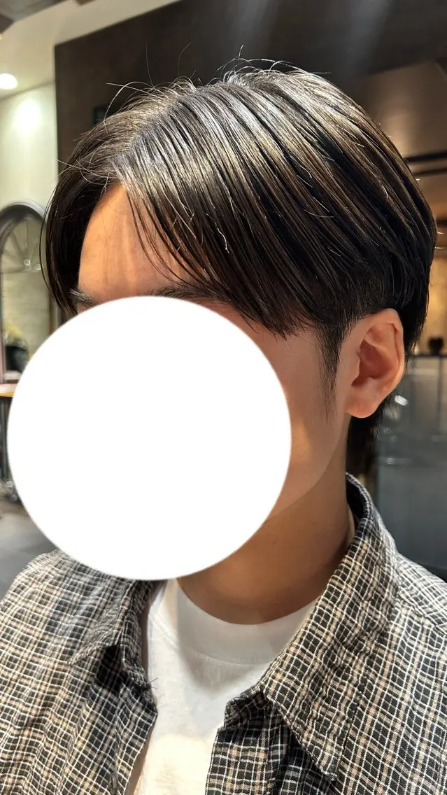 メンズ センターパート カット 石井美夏 minxのヘアスタイル