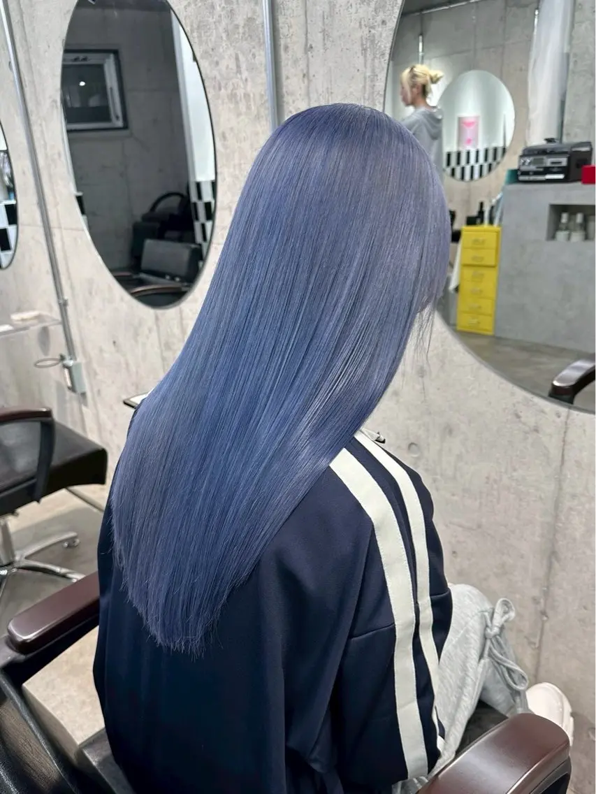 【高発色！写真映え間違いなし！】ビビットカラー🫟🎨(ブリーチ有り/ケア込)＋トリートメントの写真