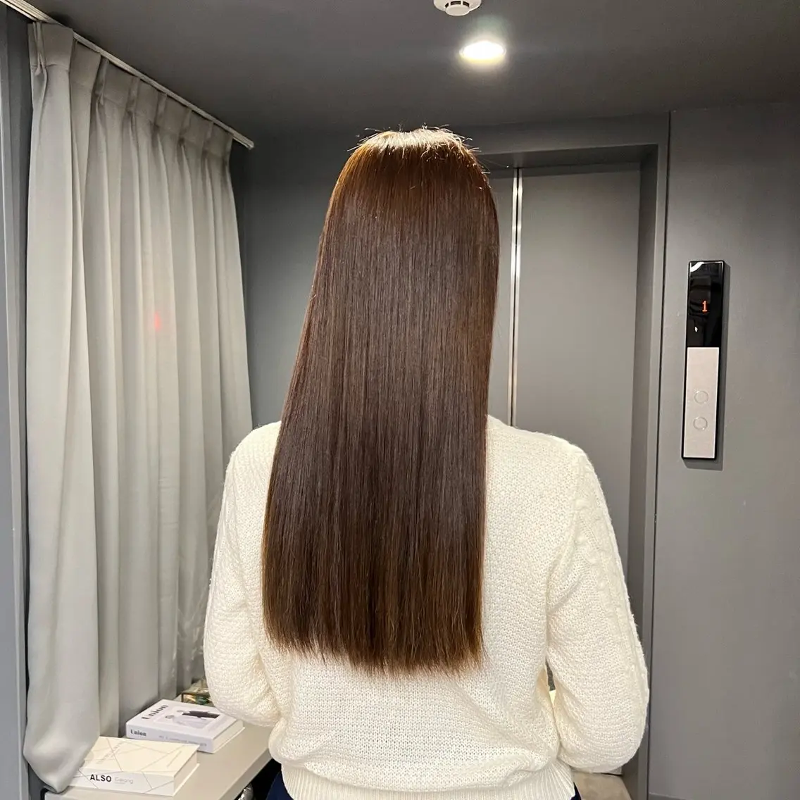 カラー 真下 瑞歩のヘアスタイル