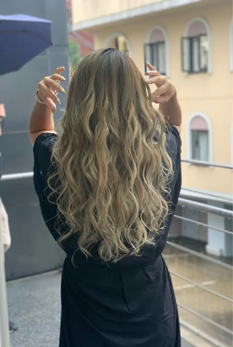 ロング カラー メンズ キッズ メンズブリーチ メンズハイライト メンズハイトーン ブリーチ 透明感カラー カット ヘアカラー トリートメント BRAIDS💎愛子 大人ハイライト💎のヘアスタイル