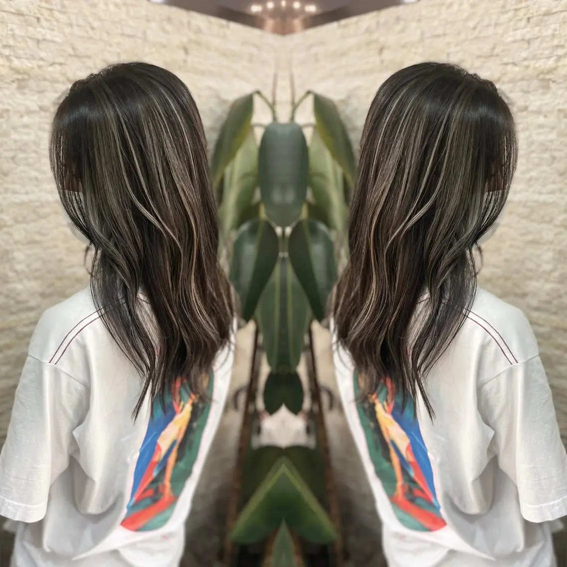 セミロング ヘアカラー Y Uのヘアスタイル