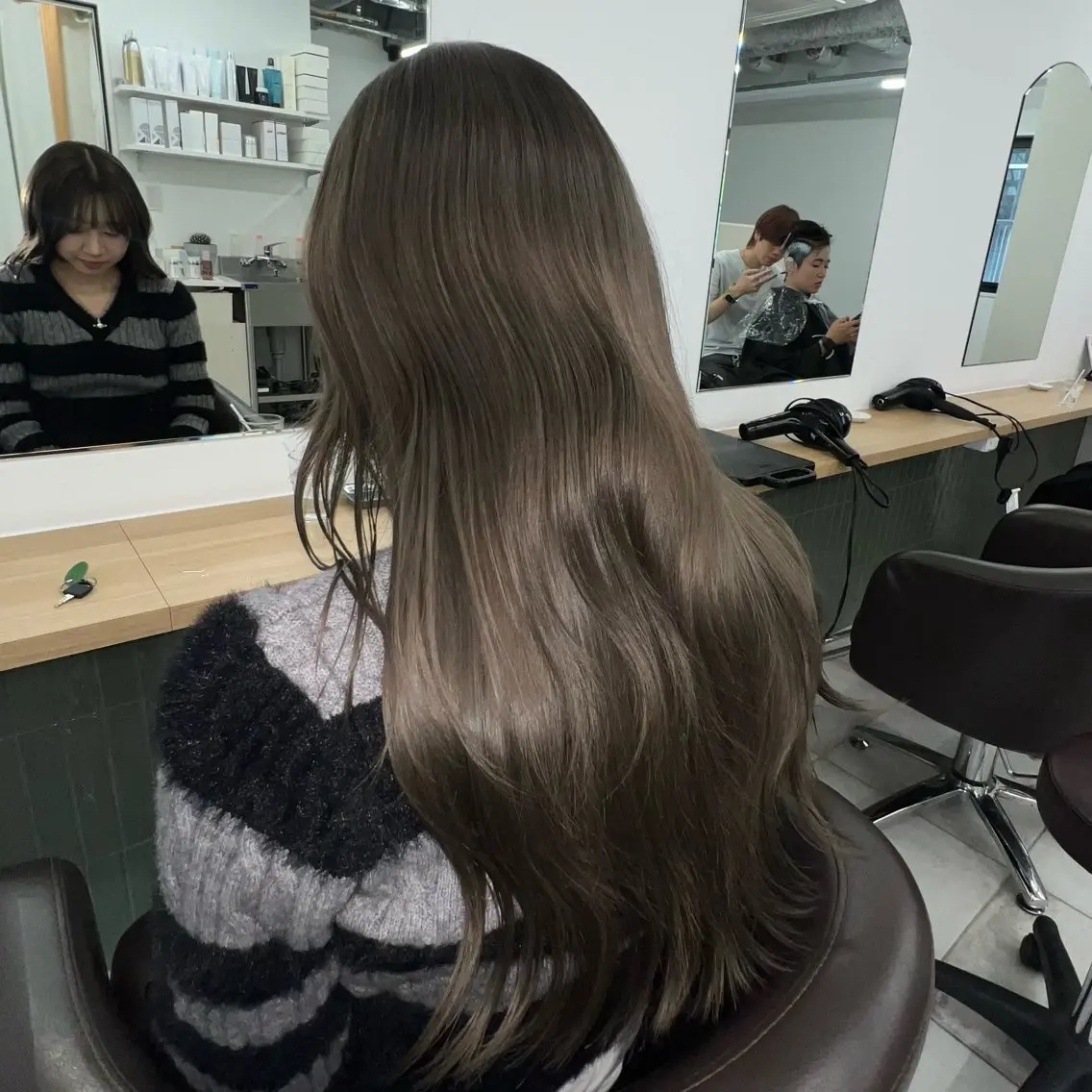 ロング カラー カット ヘアカラー トリートメント 赤みゼロ/透明感 カラー🌿KANTAのヘアスタイル