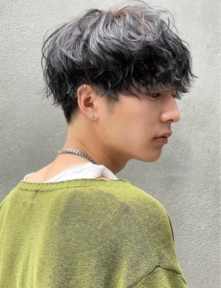 パーマ メンズ パーマ 中谷海里/フェザー パーマ/スパイキーのヘアスタイル