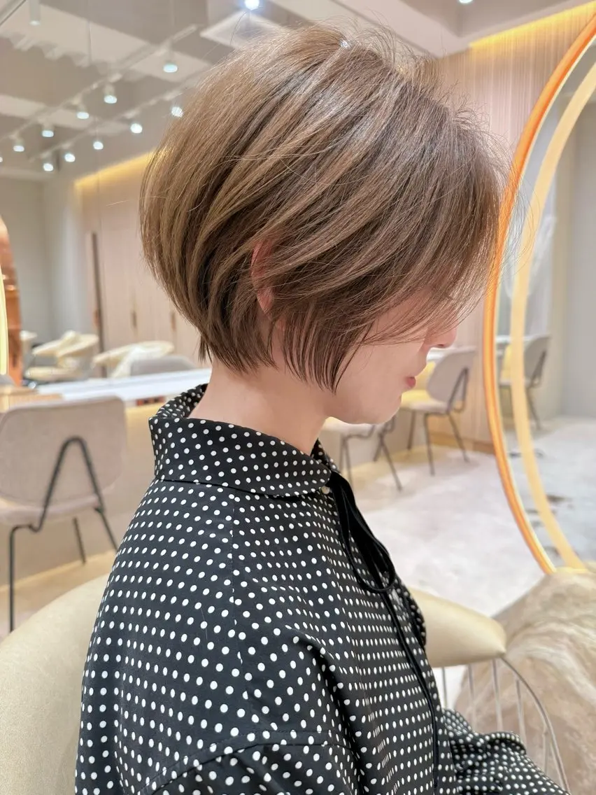 ショート カラー カット 縮毛矯正✨🫧 レイヤー川村利幸のヘアスタイル
