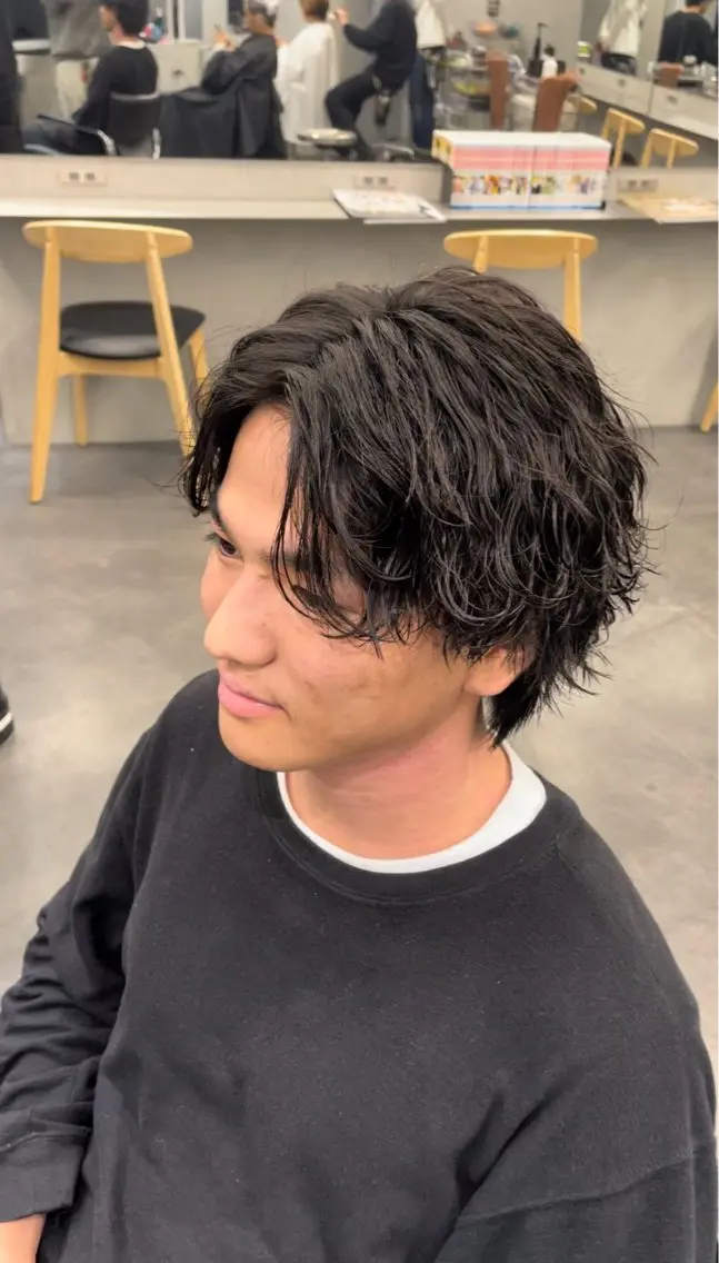 パーマ メンズ メンズパーマ ツイストスパイラルパーマ 波巻きパーマ ニュアンスパーマ スパイラルパーマ fifth リュウセイのヘアスタイル