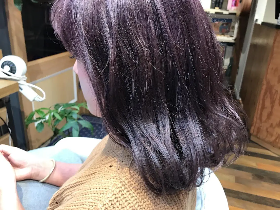 ミディアム カラー アッシュ ブリーチ ラベンダーカラー ラベンダーアッシュ ヒロミ/アレンジ/ アンニュイ/透け感のヘアスタイル
