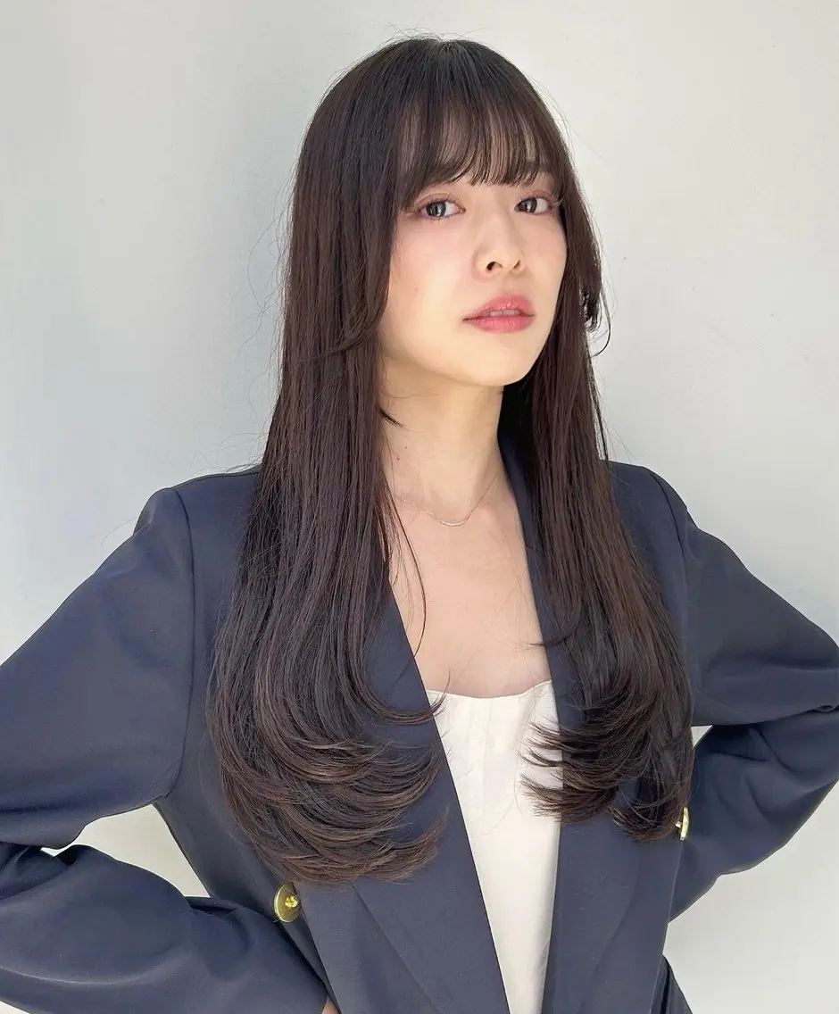 ロング レイヤーカット カット トリートメント 吉川 陽菜のヘアスタイル