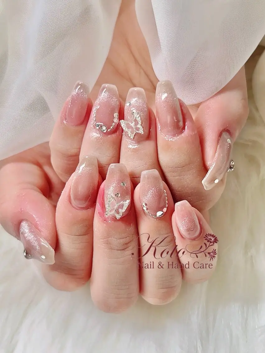ネイル 長さ出し ジェルネイル 持ち込み ニュアンスネイル 赤色 ハンドネイル Nail Salon KOTOのネイルデザイン