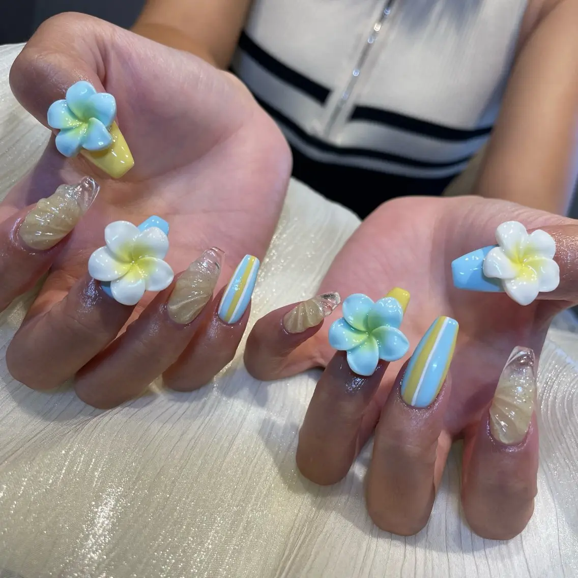 ネイル 持ち込み ハンドネイル MIU NAIL YUMIのネイルデザイン