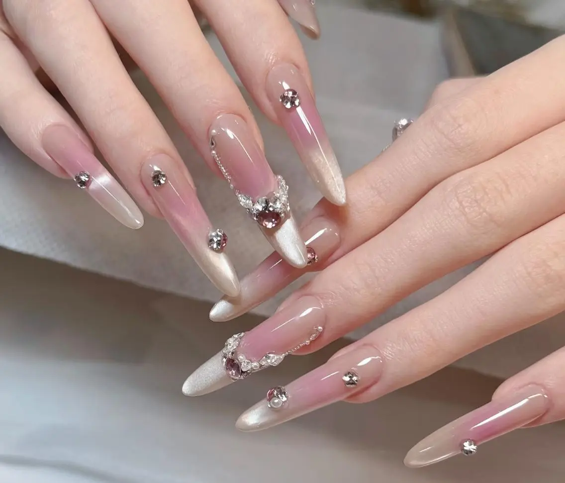 ネイル ハンドネイル ハンドケア 🍑 momo_nailのネイルデザイン