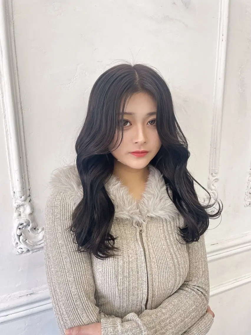 ロング ヘアカラー MaisonHALU さくらのヘアスタイル