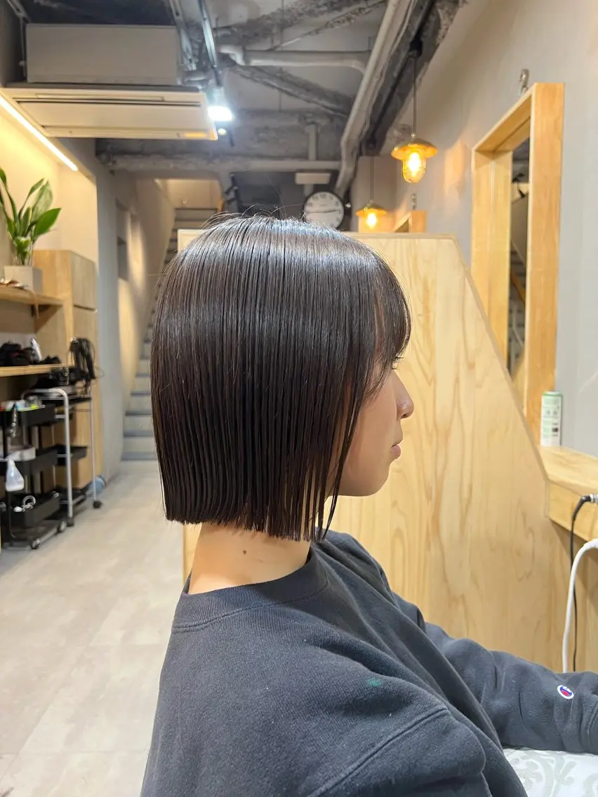 ショート カラー 切りっぱなしボブ ボブ 神戸ボブ✂️ ioe三宮/田 伸佳のヘアスタイル