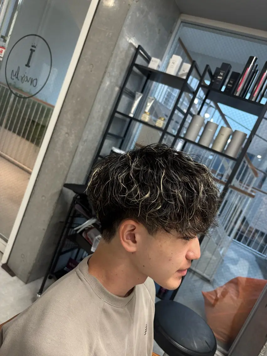 パーマ メンズ メンズハイライト メンズパーマ 下北沢メンズパーマ 特化園田　楓莉のヘアスタイル