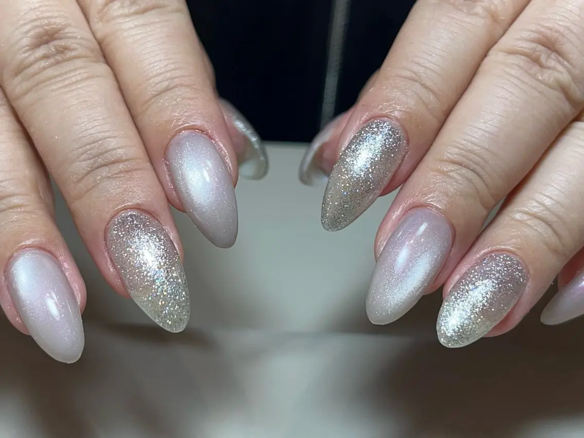 ネイル フレンチネイル ガーリー ガラスフレンチ 韓国ネイル ロングネイル ハンドネイル Venus nail チップ長さだし専門店のネイルデザイン