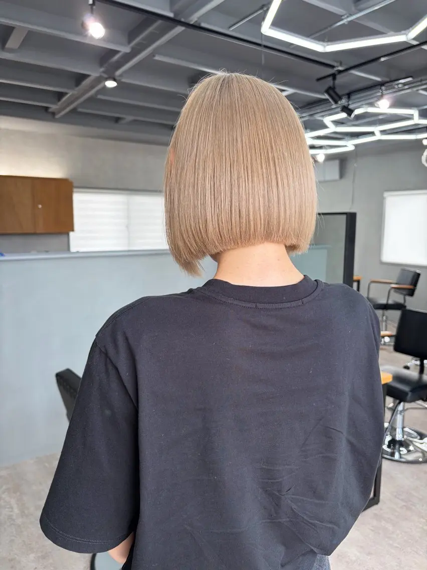 ショート カット ヘアカラー トリートメント S. Hitomiのヘアスタイル