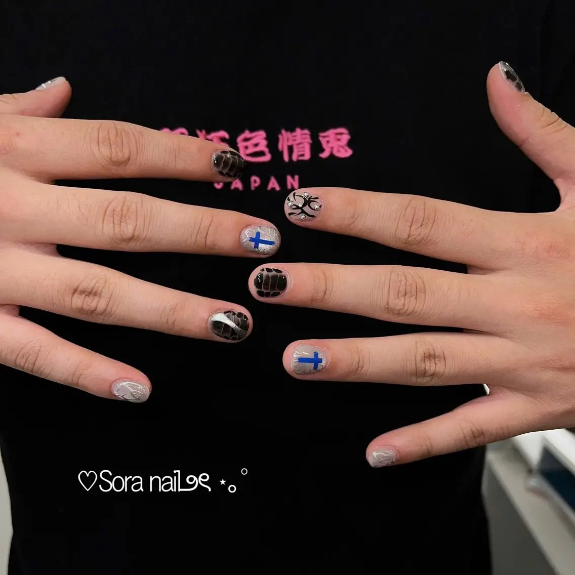 ネイル アートネイル オーロラネイル フレンチネイル ジェルネイル グラデーション ハンドネイル Sora  Nail Studioのネイルデザイン