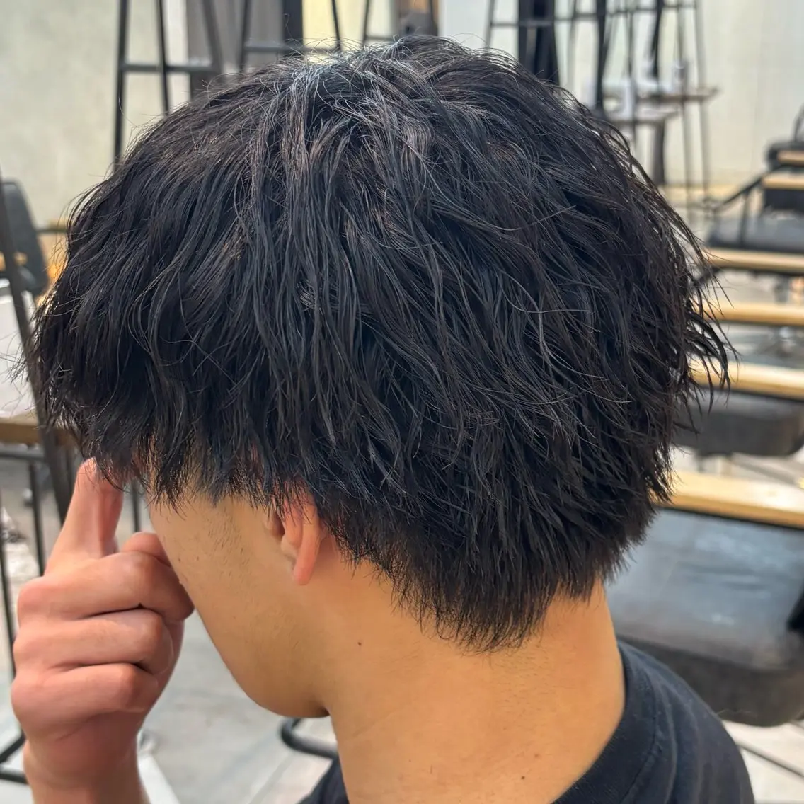 パーマ メンズ カット パーマ センターパート/カラ ーメッシュ📍ﾕﾘのヘアスタイル