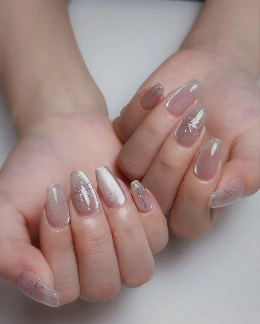 ネイル オーロラネイル 長さ出し フットネイル ラメ(グリッター) ラメグラデーション ハンドネイル 👍thumbs up nail👍のネイルデザイン