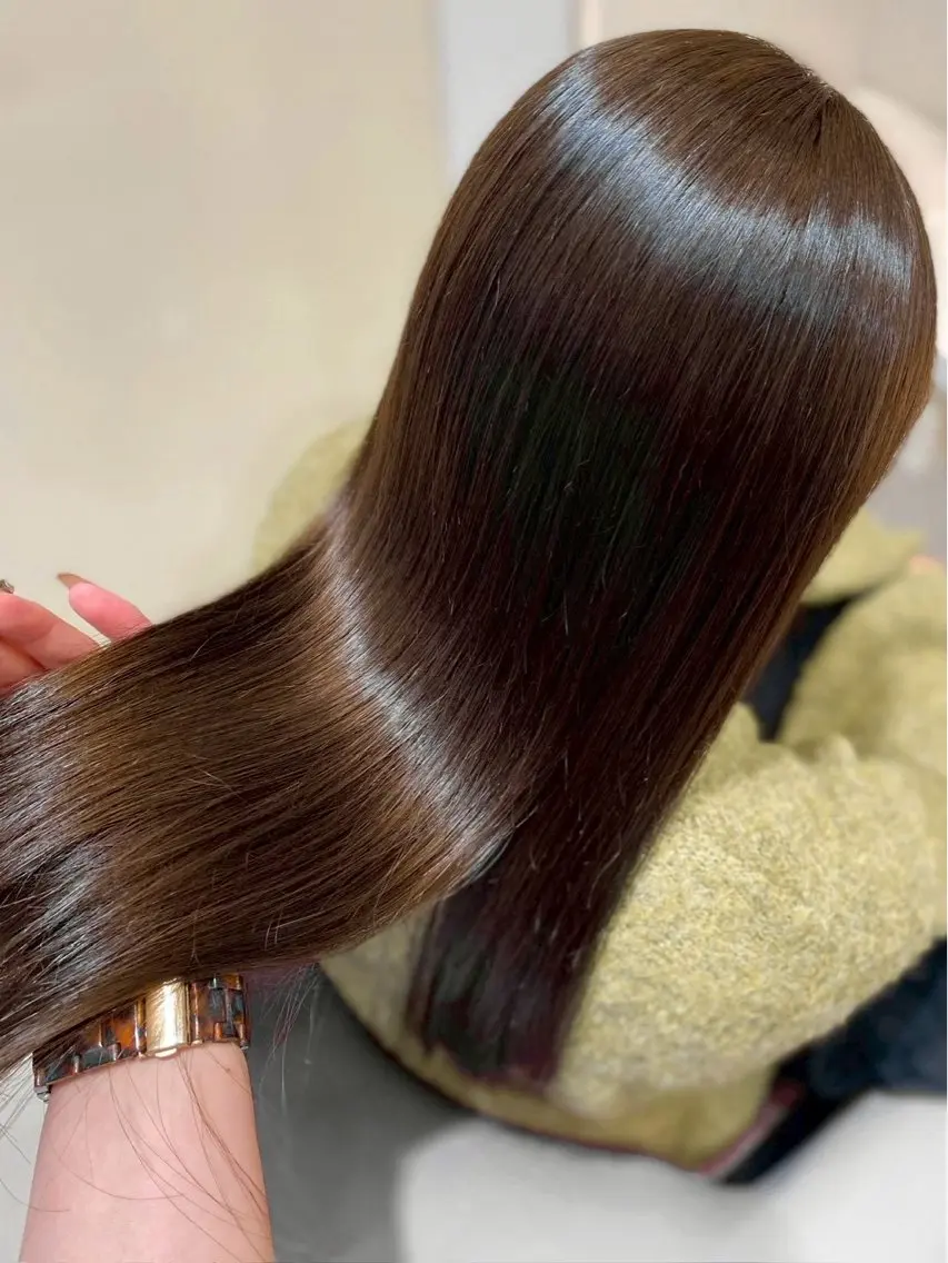 ロング カラー ヘアカラー 林 愛咲子のヘアスタイル
