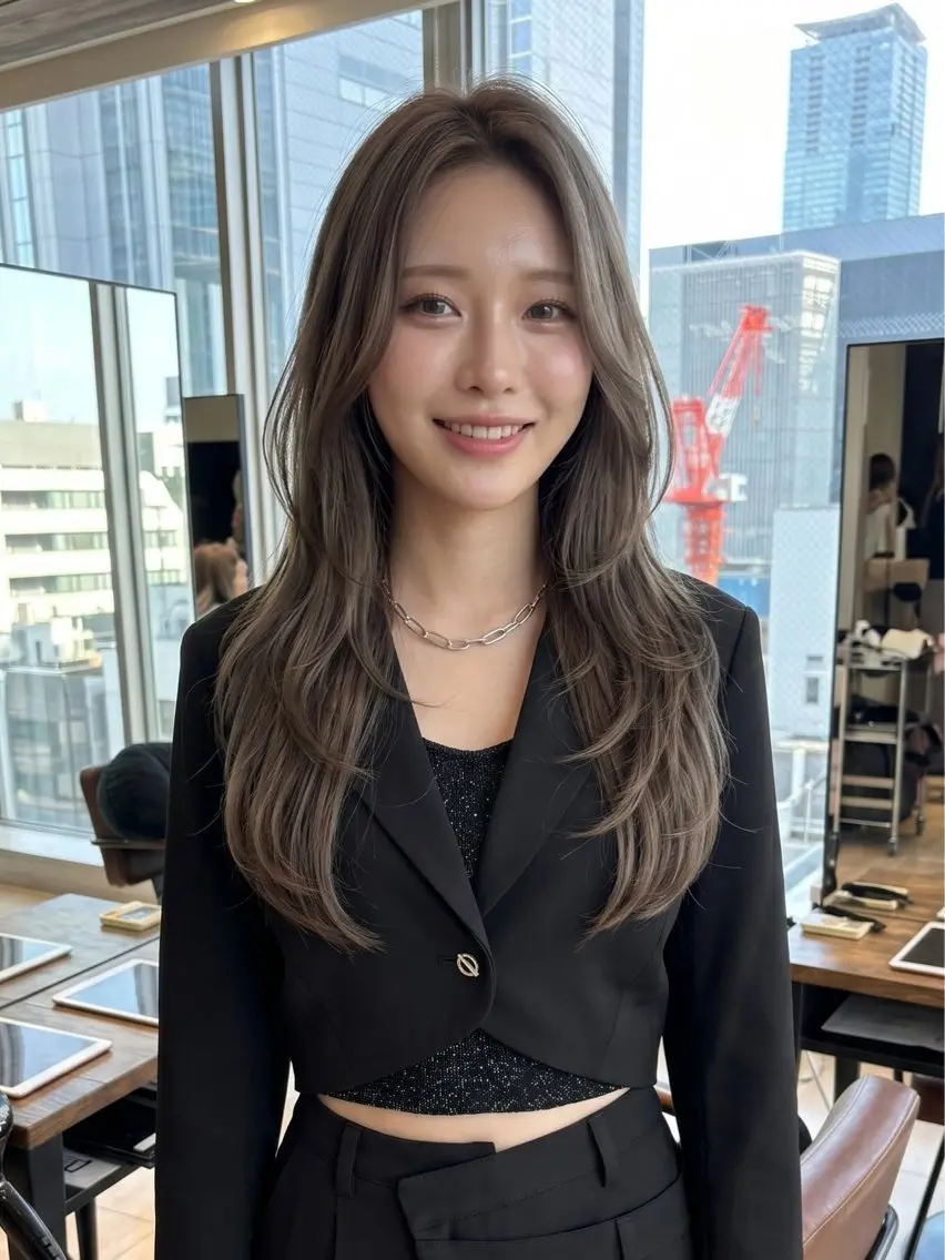ロング カラー ロングレイヤー レイヤーカット ロング カット ヘアカラー トリートメント SHION/銀座 まとまるカット🩵のヘアスタイル