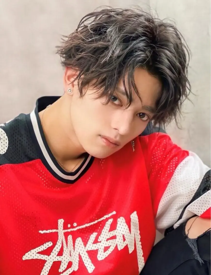 ミディアム カット ヘアカラー 川崎 恭平のヘアスタイル