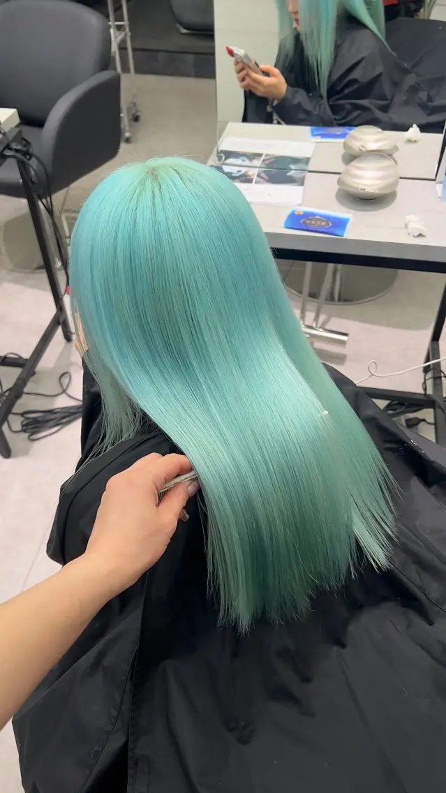ロング カラー ブリーチ ケアブリーチ ハイトーンカラー ミント ヘアカラー 渋谷ハイトーン/ エクステ/さきののヘアスタイル