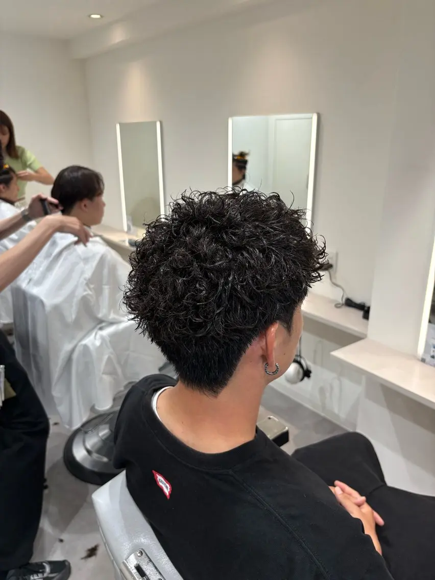 ショート パーマ メンズ カット パーマ 深澤 知樹のヘアスタイル