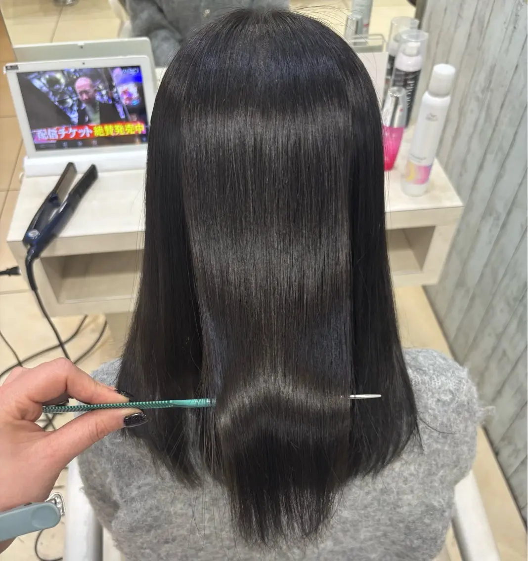 セミロング カラー ヘアカラー トリートメント 🎀ゆい🎀 髪質改善カラー🎀のヘアスタイル