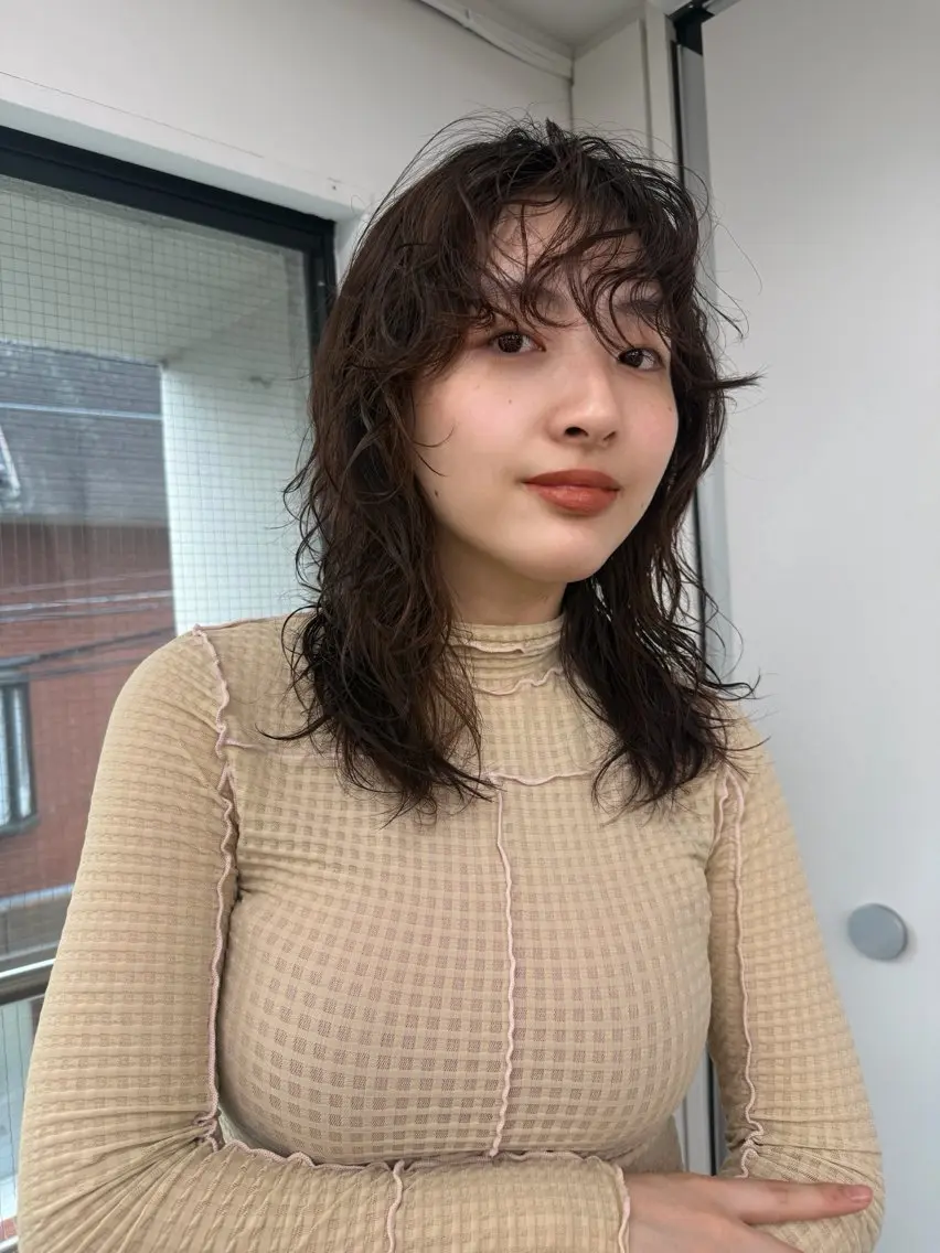 ミディアム パーマ 手嶋 理仁のヘアスタイル
