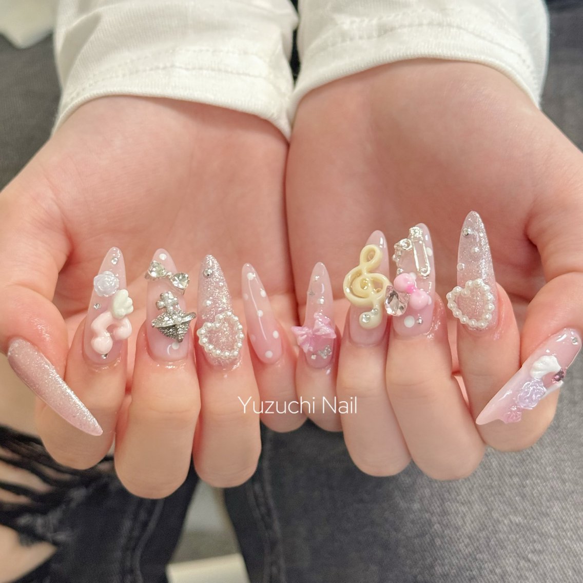 ネイル 長さ出し キラキラネイル ハンドネイル Yuzuchi Nailのネイルデザイン