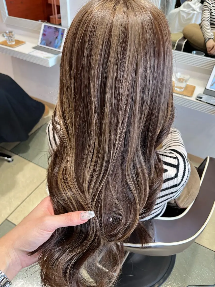 カラー 淡色┊︎ナチュラル 🧁奈那美🧁*.゜のヘアスタイル