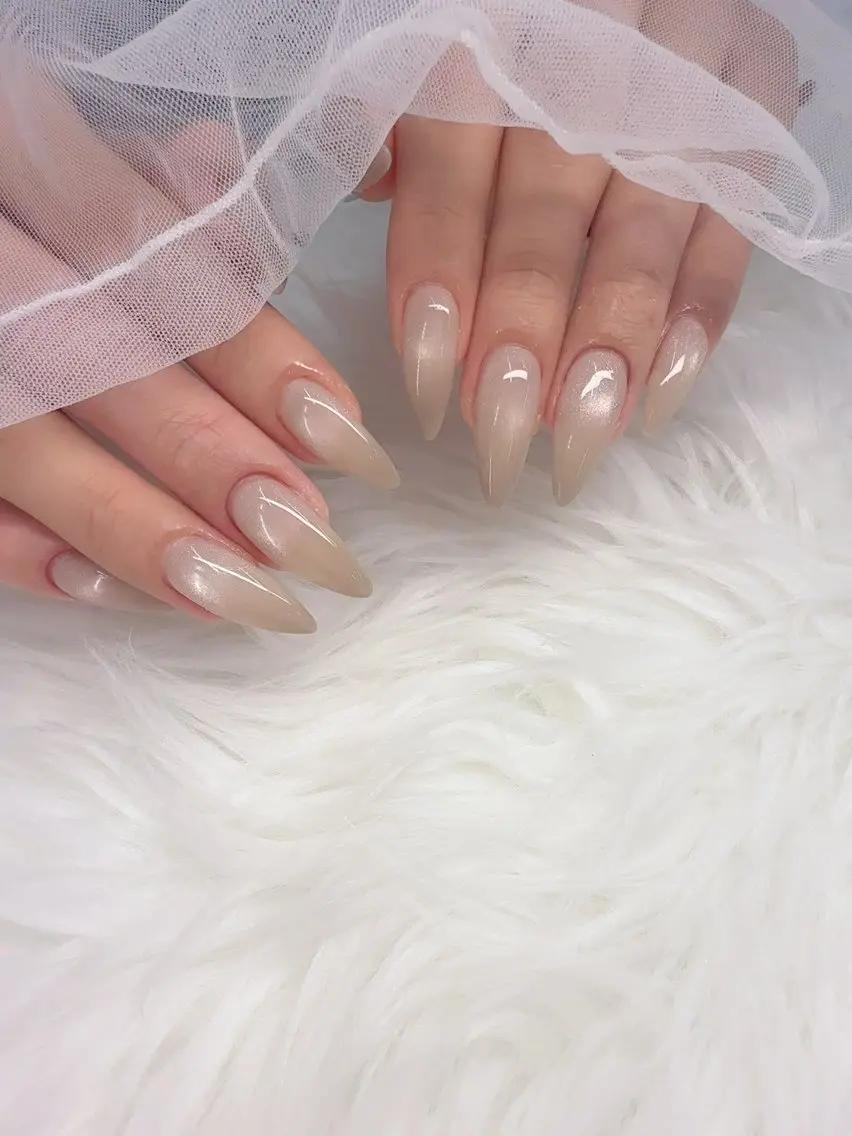 ネイル キラキラネイル 韓国ネイル ワンカラーネイル ワンホンネイル ハンドネイル Lance nailのネイルデザイン