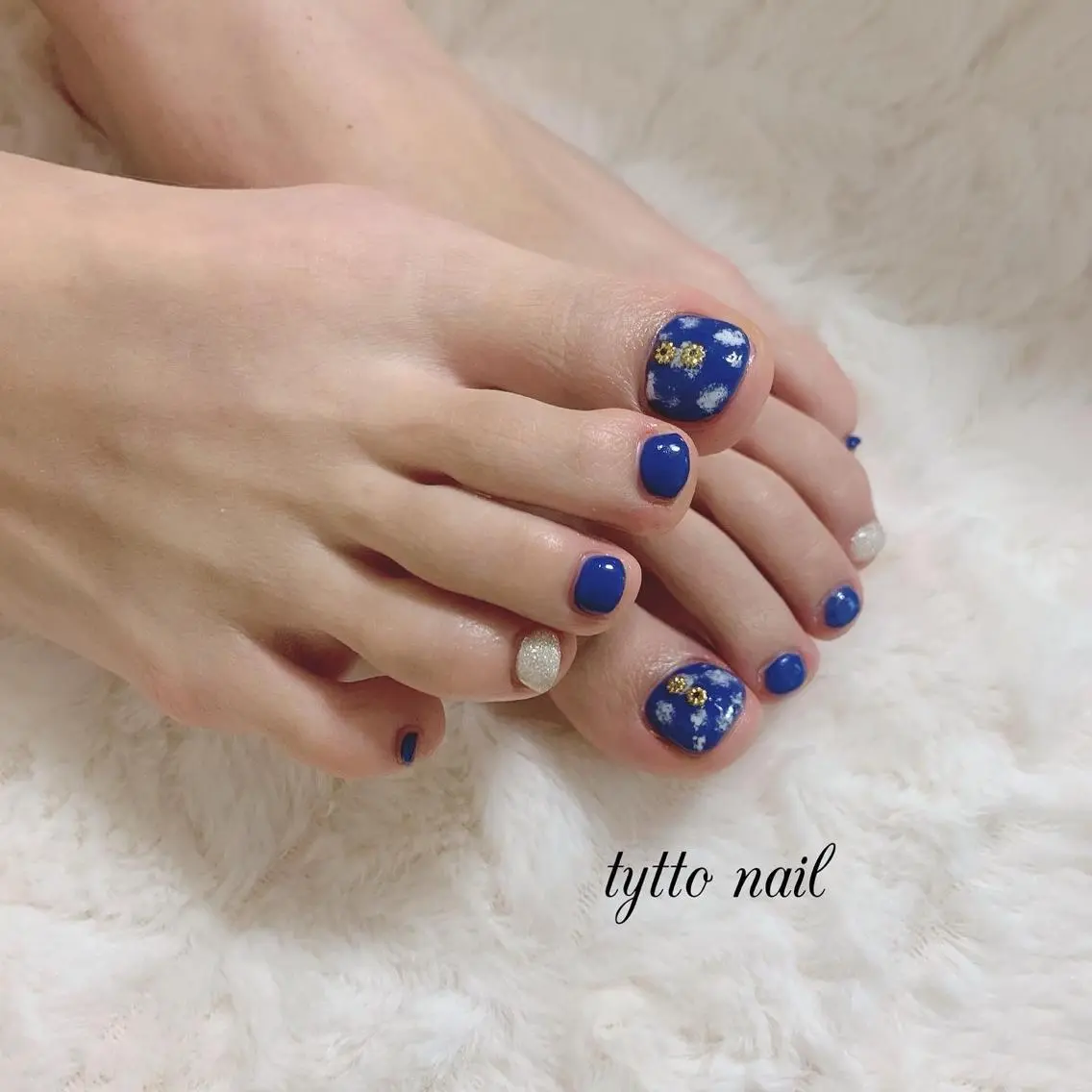 ネイル ブルー フットネイル 韓国ネイル ラメ(グリッター) ワンカラーネイル tytto nail ❤︎‪‪eri‪‪のネイルデザイン