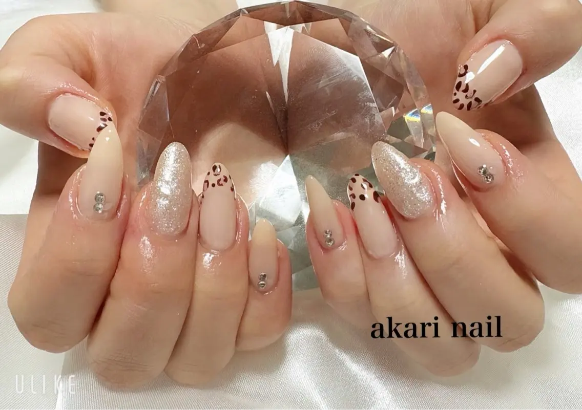 ネイル ハンドネイル フットネイル AKARI nail💅のネイルデザイン
