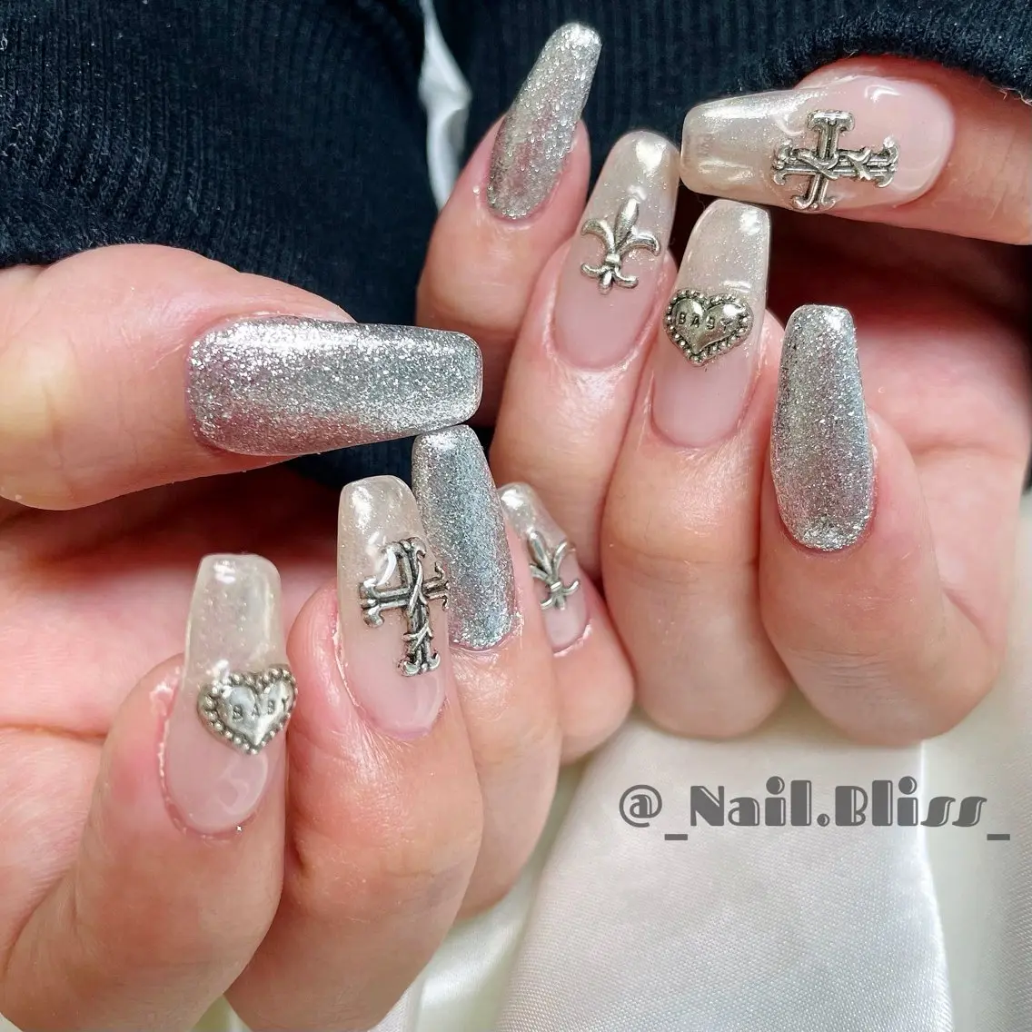 ネイル ミラーネイル 持ち込み ハンドネイル NAIL BLISSのネイルデザイン
