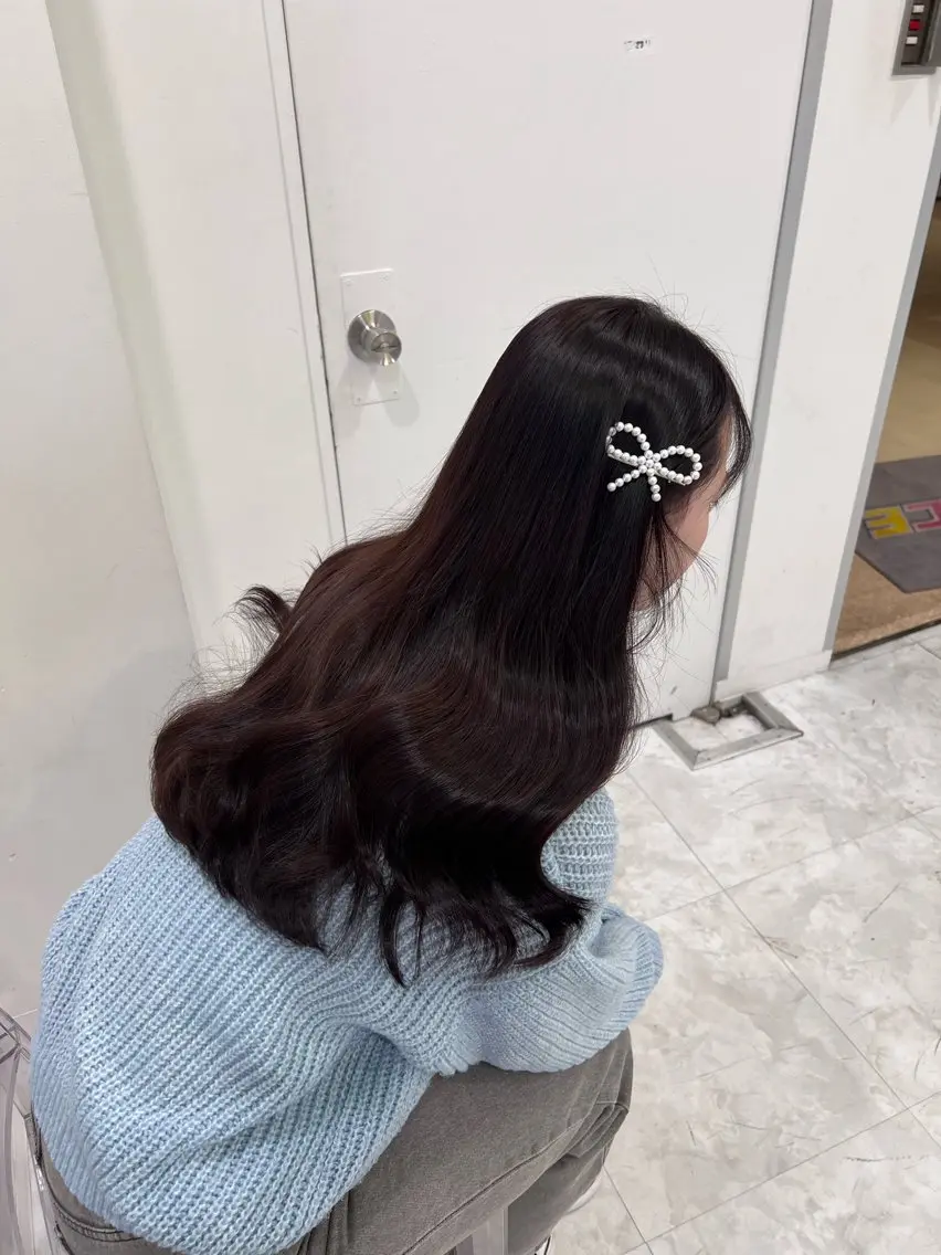 ロング カラー ヘアアレンジ 透明感カラー 髪質改善 トリートメント カット ヘアカラー 縮毛矯正 トリートメント ヘッドスパ ヘアセット ブリーチなし透明感 カラー/MISANOのヘアスタイル