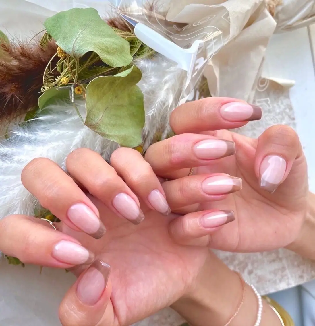 ハンド💅🏻✨️(フレンチネイル)【オフ込み】の写真